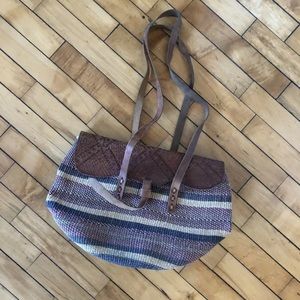 Vtg 70s Tooled Leather Sisal Market Shoulder Bag